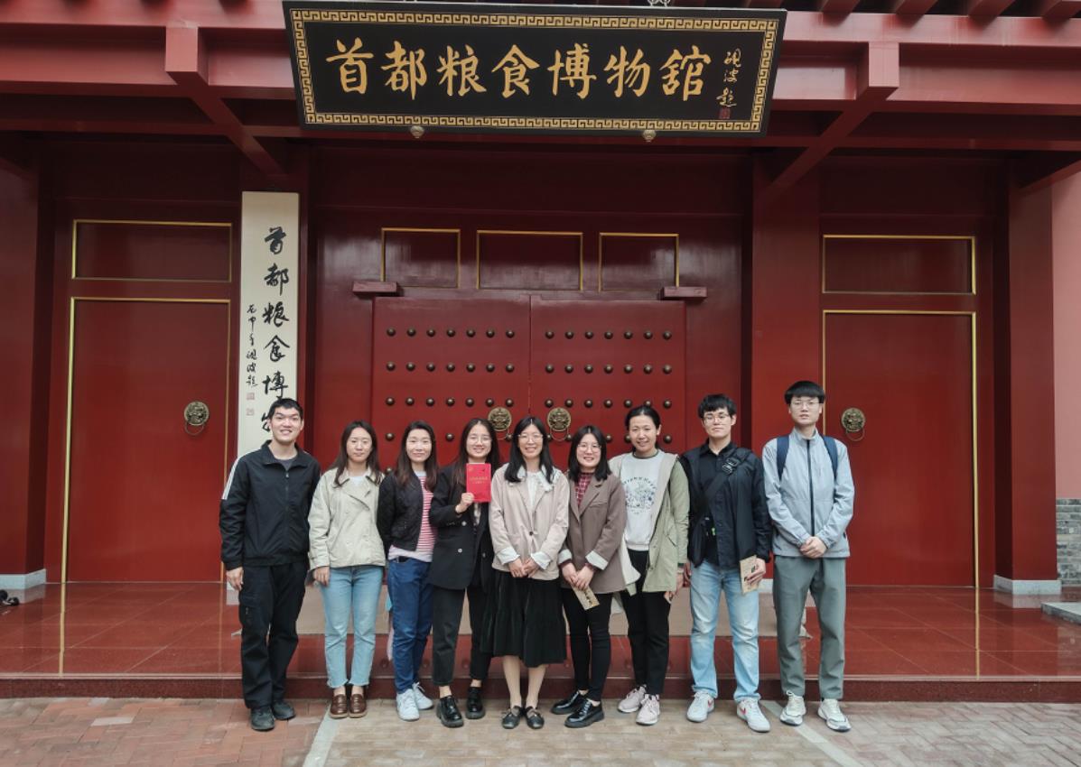 學(xué)習(xí)糧食安全重要論述  凝聚農(nóng)墾保供青年力量 ——農(nóng)墾中心團(tuán)支部、第一青年理論學(xué)習(xí)小組舉辦慶祝五四青年節(jié)活動